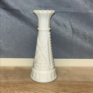 Anchor Hocking Stars & Bars Milk Glass Bud Vase Vintage 6 inch